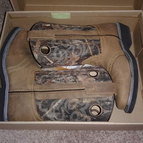 Shoes - Cowgirl Boots